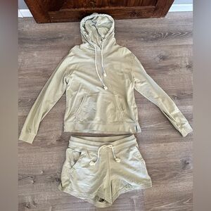 The Normal Brand - Women’s Hoodie and Matching Short
Never Worm - Small